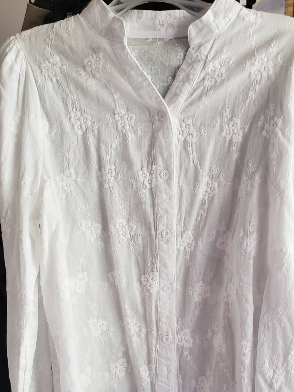 Mandarin Collar White Embroidered Cotton Blouse size M
